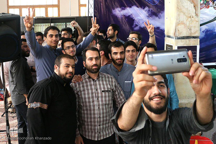 آخرین روز مراسم معنوی اعتکاف در حرم مطهر خواهر امام رضا(ع) رشت