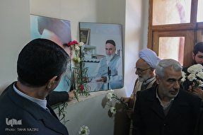 گلباران بیت امام راحل در خمین