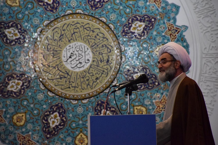 انقلاب اسلامی کانون توجه جهانیان است انقلاب اسلامی کانون توجه جهانیان است