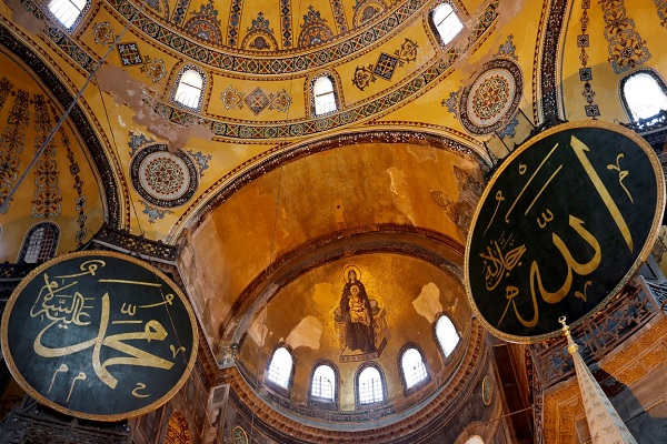 تبدیل موزه ایاصوفیه به مسجد؛ موج شادی همراه با انتقادات