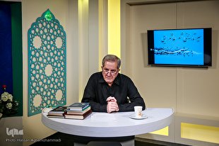 فیلم | استواری زبان بزرگان ادب فارسی در شعر عاشورایی یک شاعر