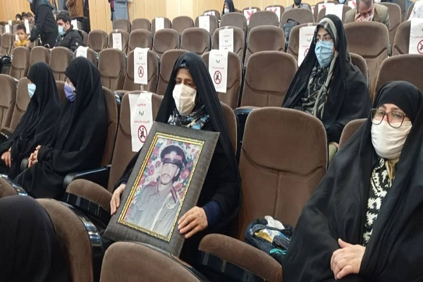 اسوه‌های صبر و مقاومت در گیلان تجلیل شدند + عکس