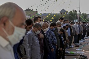 عکس | اقامه نماز عید فطر در همدان