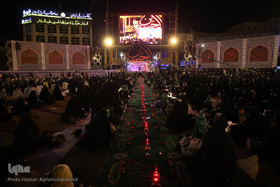 برپایی بزرگ‌ترین سفره نذری حضرت رقیه(س) در میدان امام حسین(ع)