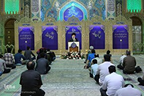 قرار بندگی؛ مناجات در حرم حضرت معصومه(س)