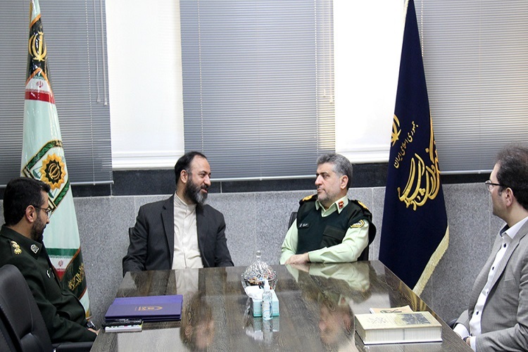 مدیرکل ارشاد گیلان در دیدار با فرمانده انتظامی استان