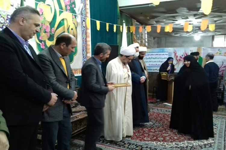 تجلیل از بانوان قرآنی بندر انزلی