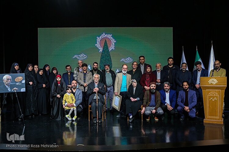 اختتامیه چهارمین دوره شب‌های شعر انقلاب