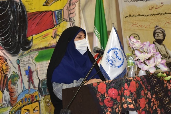 آزیتا روستا مدرس ادبیات فارسی