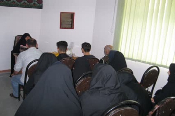 خدیجه سلگی مدیر مؤسسه قرآنی جابربن عبدالله انصاری خدیجه سلگی مدیر مؤسسه قرآنی جابربن عبدالله انصاری