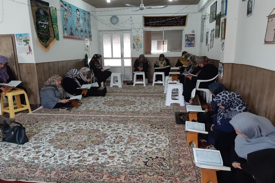 جلسات خانگی قرآن فرصتی برای خود شناسی است جلسات خانگی قرآن فرصتی برای خود شناسی است