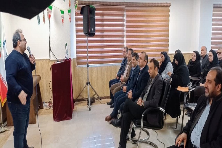 جشن انقلاب در سازمان جهاد دانشگاهی گیلان جشن انقلاب در سازمان جهاد دانشگاهی گیلان