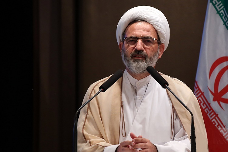 حجت الاسلام عادلی مسئول هماهنگ کننده قرارگاه اعتکاف گیلان