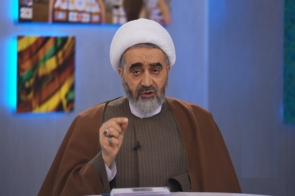 ملت‌های مسلمان فریب ظاهر پوشالی استعمارگران را نخورند