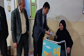 دیدار رئیس اداره ارشاد کهگیلویه با خانواده شهید متولد نیمه شعبان