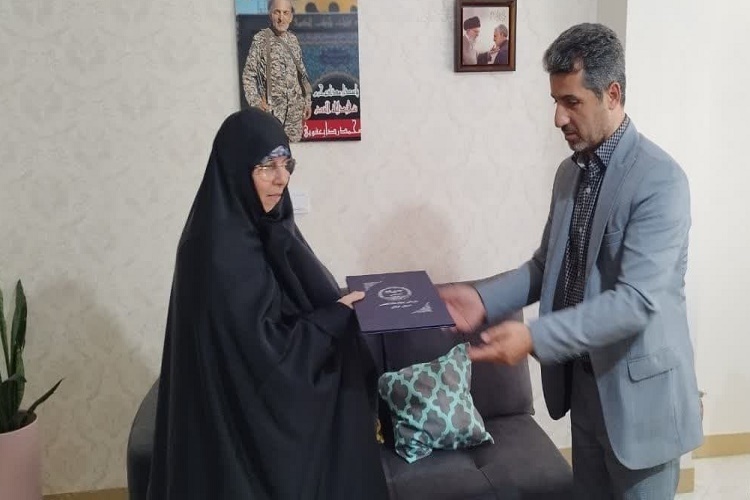 دیدار اعضای جهاددانشگاهی گیلان با خانواده شهید «محمدرضا یعقوبی» دیدار اعضای جهاددانشگاهی گیلان با خانواده شهید «محمدرضا یعقوبی»