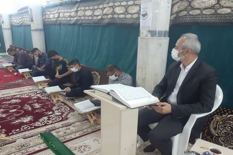 تجلی انس با قرآن را در خدمت به بیماران شاهد هستم تجلی انس با قرآن را در خدمت به بیماران شاهد هستم