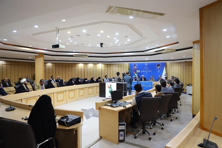 دیدار شاعران با استاندار گیلان