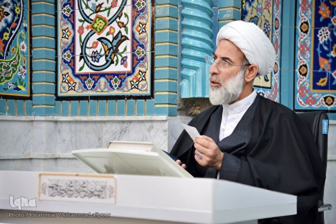 حسن خلق پیامبر اکرم(ص) مردم را جذب کرد + فیلم