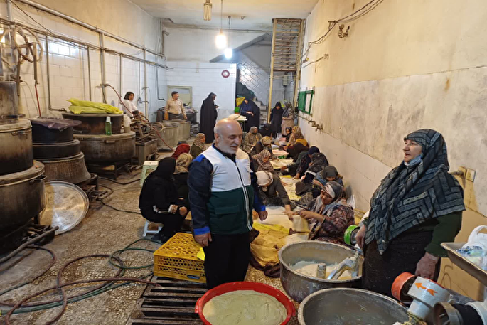 روزانه ۴ هزار قرص نان به زائران مزار سردار دلها توزیع می‌شود