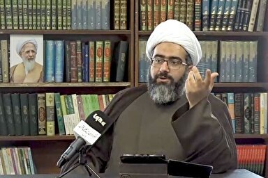 فیلم | استفاده از «تفسیر تسنیم» در دانشگاه و حوزه کافی نیست