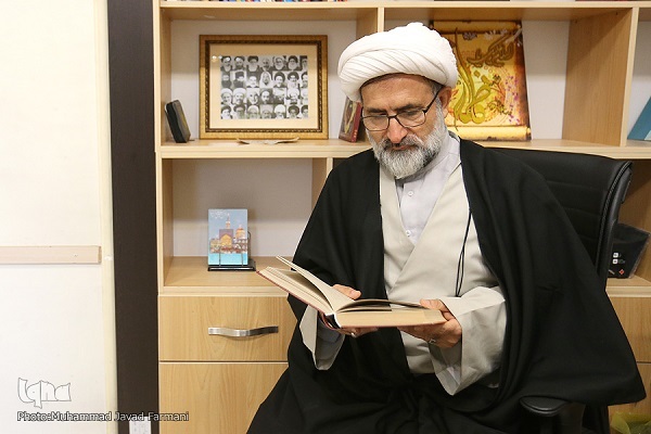 برخورد حضرت علی(ع) با مخالفان و منتقدان خود چگونه بود