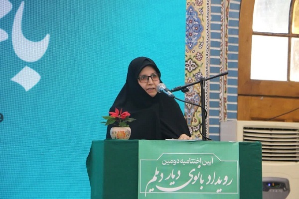 باید دستاوردهای بانوان ایرانی را برای تمام جهان روایت کرد