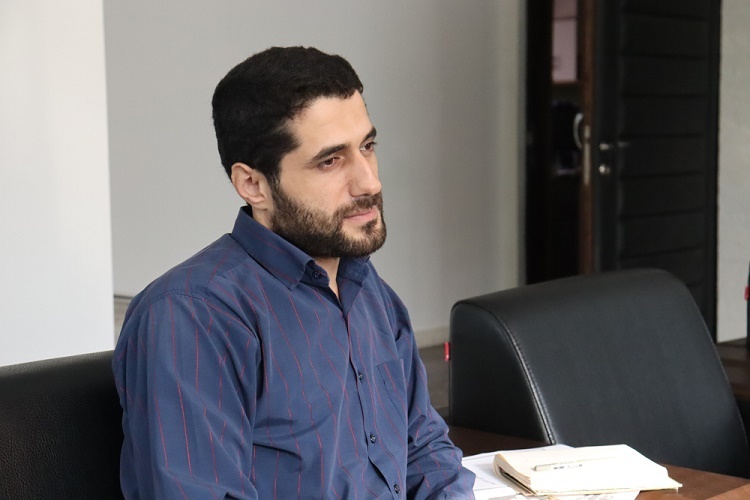 رسول منفرد رئیس حوزه هنری گیلان رسول منفرد رئیس حوزه هنری گیلان