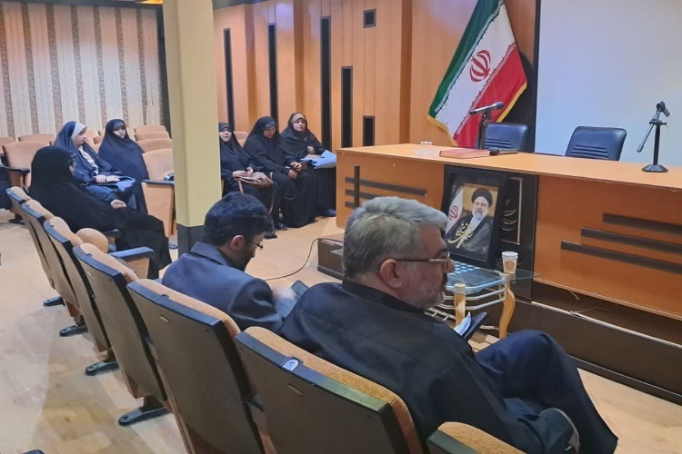 جلسه مجمع تدبر جمعیت قرآنیان گیلان