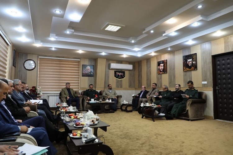 نشست مجمع نمایندگان گیلان با فرمانده سپاه نشست مجمع نمایندگان گیلان با فرمانده سپاه