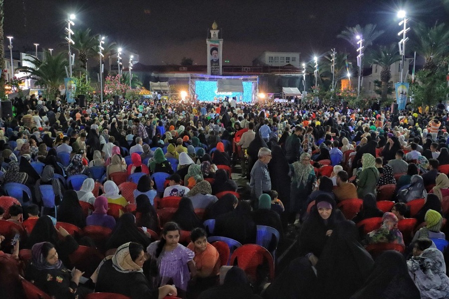 جشن عید غدیر با حضور عوامل برنامه محفل در رشت جشن عید غدیر با حضور عوامل برنامه محفل در رشت