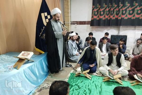 اعتقاد به برتری در خلقت از عوامل ایجاد استکبار است + عکس