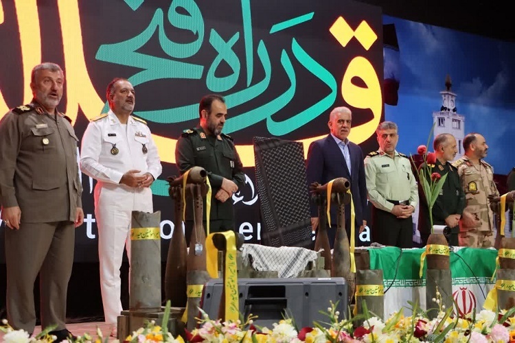 آیین سراسری تکریم و تجلیل از پیشکسوتان دفاع مقدس گیلان آیین سراسری تکریم و تجلیل از پیشکسوتان دفاع مقدس گیلان