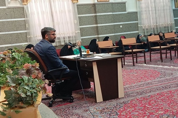 آموزش قرآن به کودکان با محبت و آرامش همراه باشد