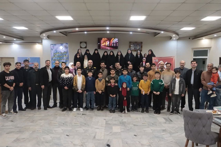 تجلیل از مقام آوران قرآنی نیروی دریایی رشت