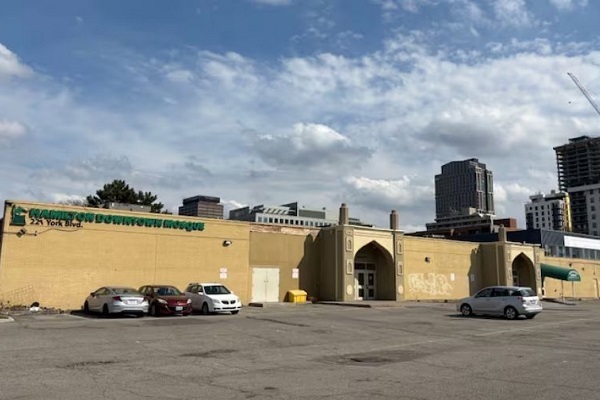 زخمی شدن سه نمازگزار در حمله به مسجد همیلتون کانادا