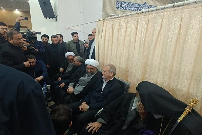 حضور سرزده رئیس‌جمهور در مراسم گرامیداشت شهدای خدمت + فیلم