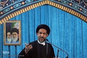عاشورا اسلام حقیقی را در تاریخ به ثبت رساند