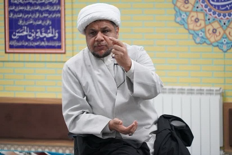 حجت‌الاسلام اسعد نصاری مسئول حوزه فرهنگی اداره‌کل بنادر و دریانوردی استان