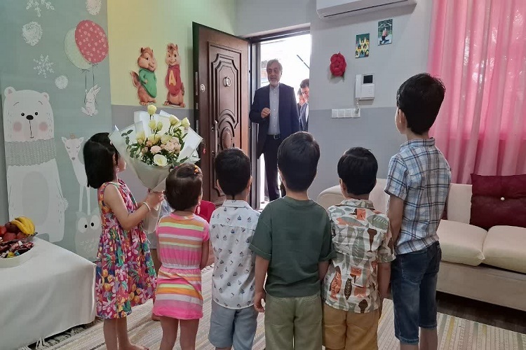 بازدید فرماندار از مرکز نگهداری کودکان بی سرپرست