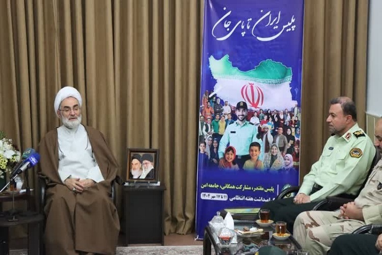 دیدار فرمانده انتظامی گیلان با نماینده ولی فقیه در استان