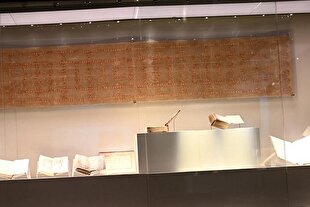 نمایش نسخه‌های خطی قرآنی در خانه هنرهای اسلامی جده + فیلم