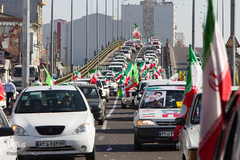 راهپیمایی خودرویی و موتوری مردم گیلان در سالروز پیروزی انقلاب