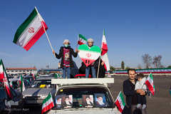راهپیمایی خودرویی و موتوری مردم گیلان در سالروز پیروزی انقلاب