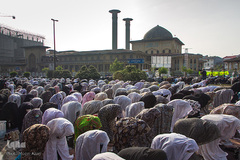 اقامه نماز عید سعید فطر در رشت