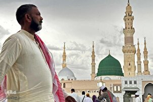 Les pèlerins font leurs adieux à la mosquée du Prophète (psl) avant de partir pour La Mecque