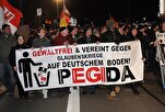 Hollanda'da ırkçı PEGIDA hareketi lideri Wagensveld Kur'an-ı Kerim yırttı